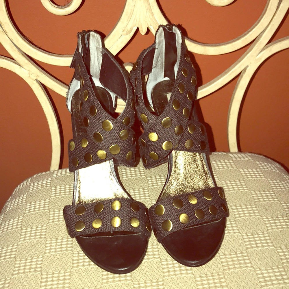 Brown and Gold Wedges